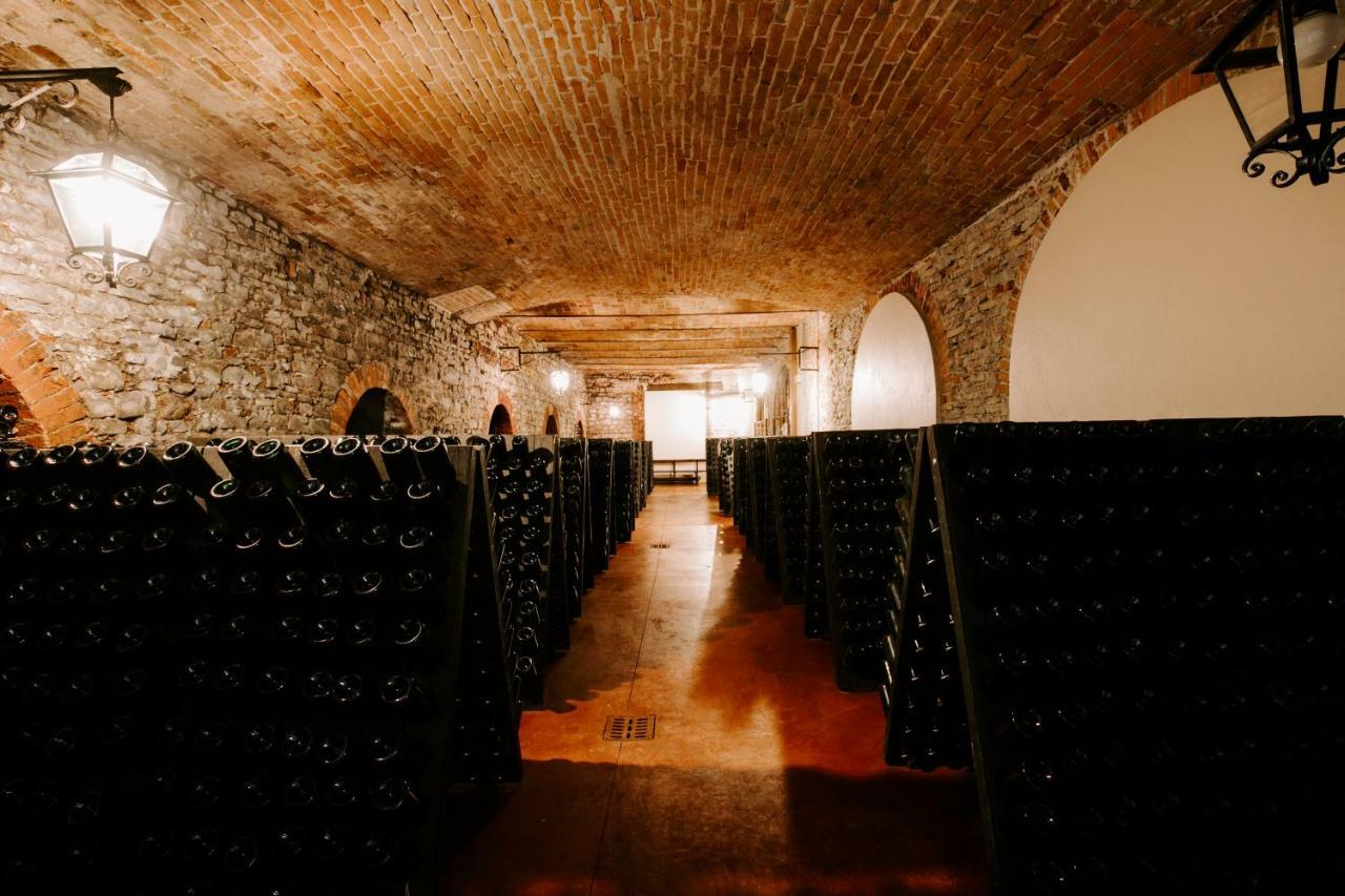 Villa Barbero Alba Langhe Mango Luaran gambar